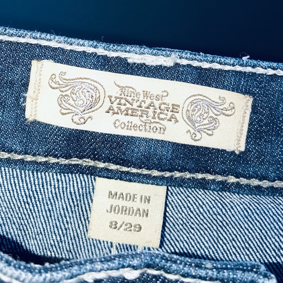 Vintage America Blue Denim Shorts. Like New! SZ 8 - Picture 3 of 7